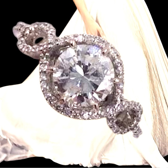 925 Sterling and Stimulated Diamond Ring Size 8 - Picture 4 of 9